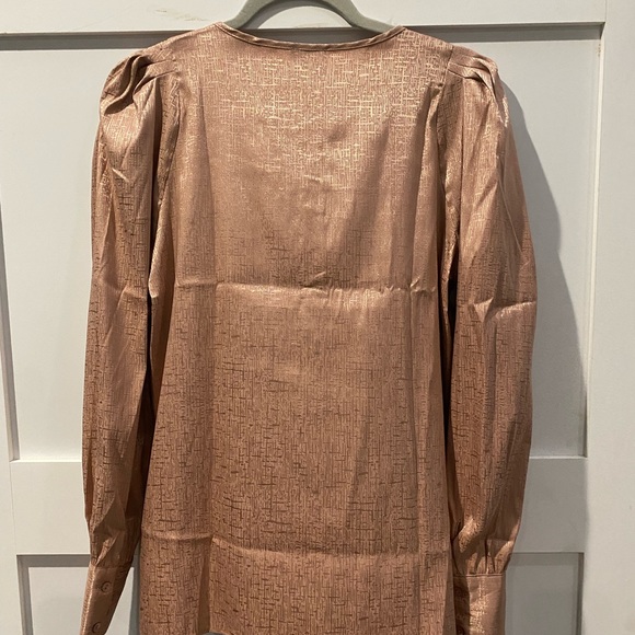Rose gold blouse size S - Picture 2 of 5